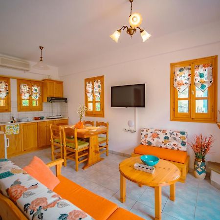 Orange House For Big Families In Damouchari - Delicious Houses 外观 照片