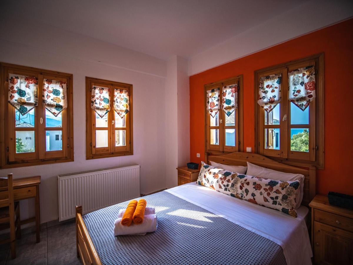 Orange House For Big Families In Damouchari - Delicious Houses 外观 照片