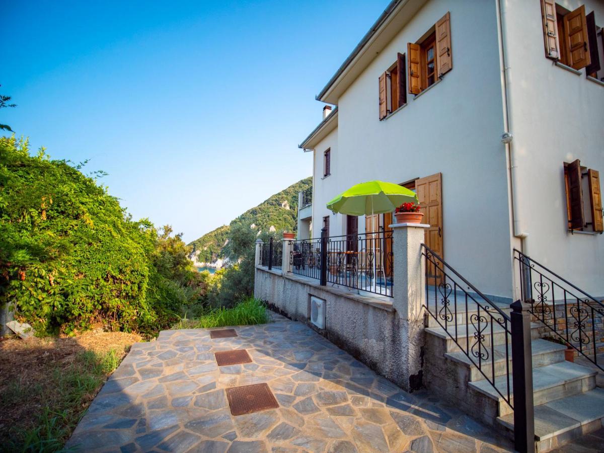 Orange House For Big Families In Damouchari - Delicious Houses 外观 照片