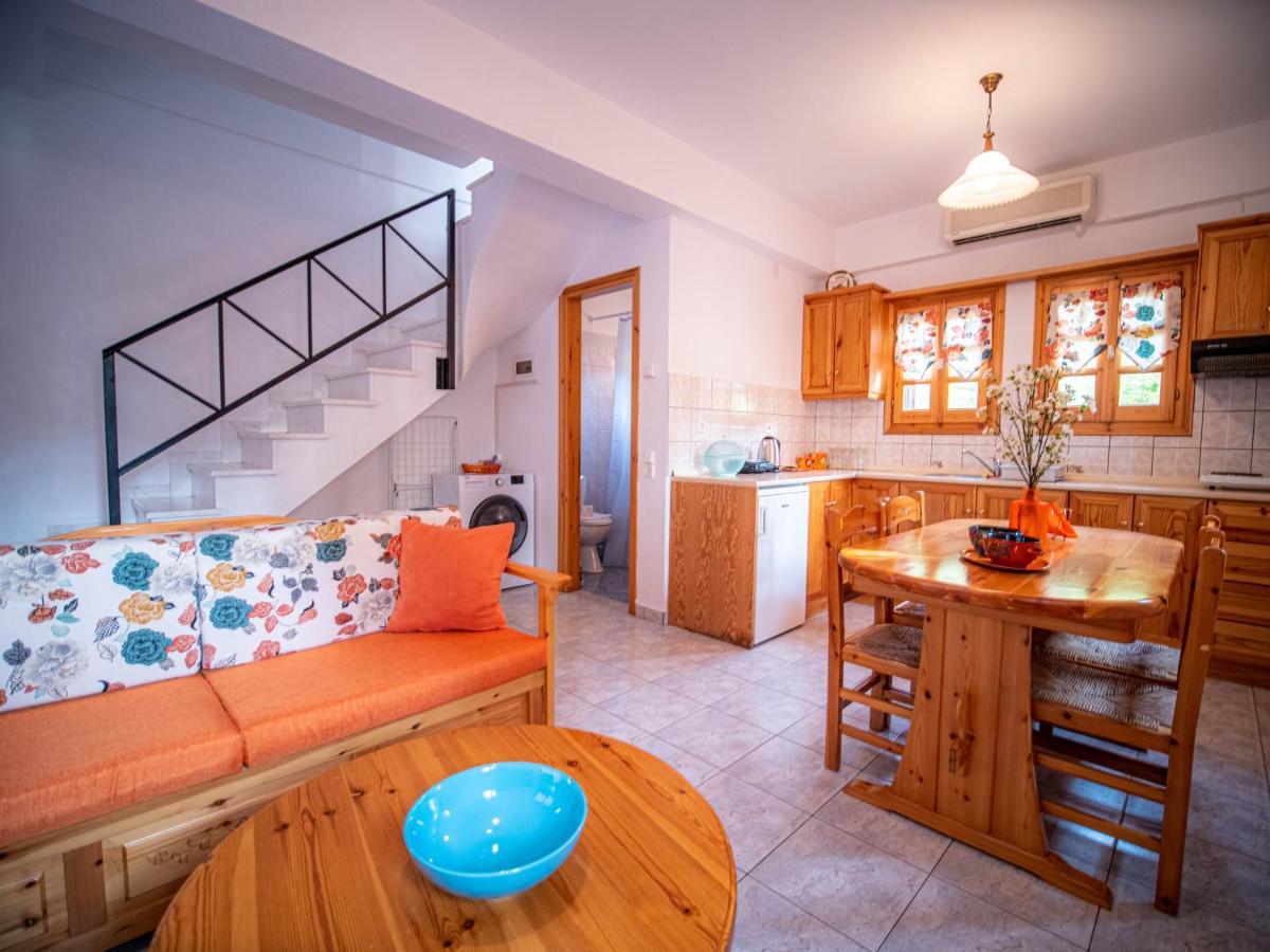 Orange House For Big Families In Damouchari - Delicious Houses 外观 照片
