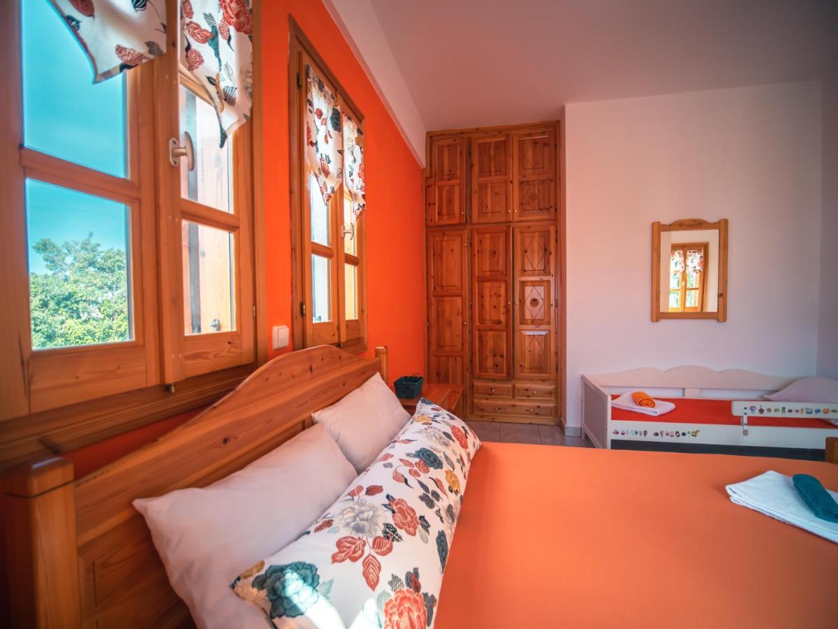 Orange House For Big Families In Damouchari - Delicious Houses 外观 照片