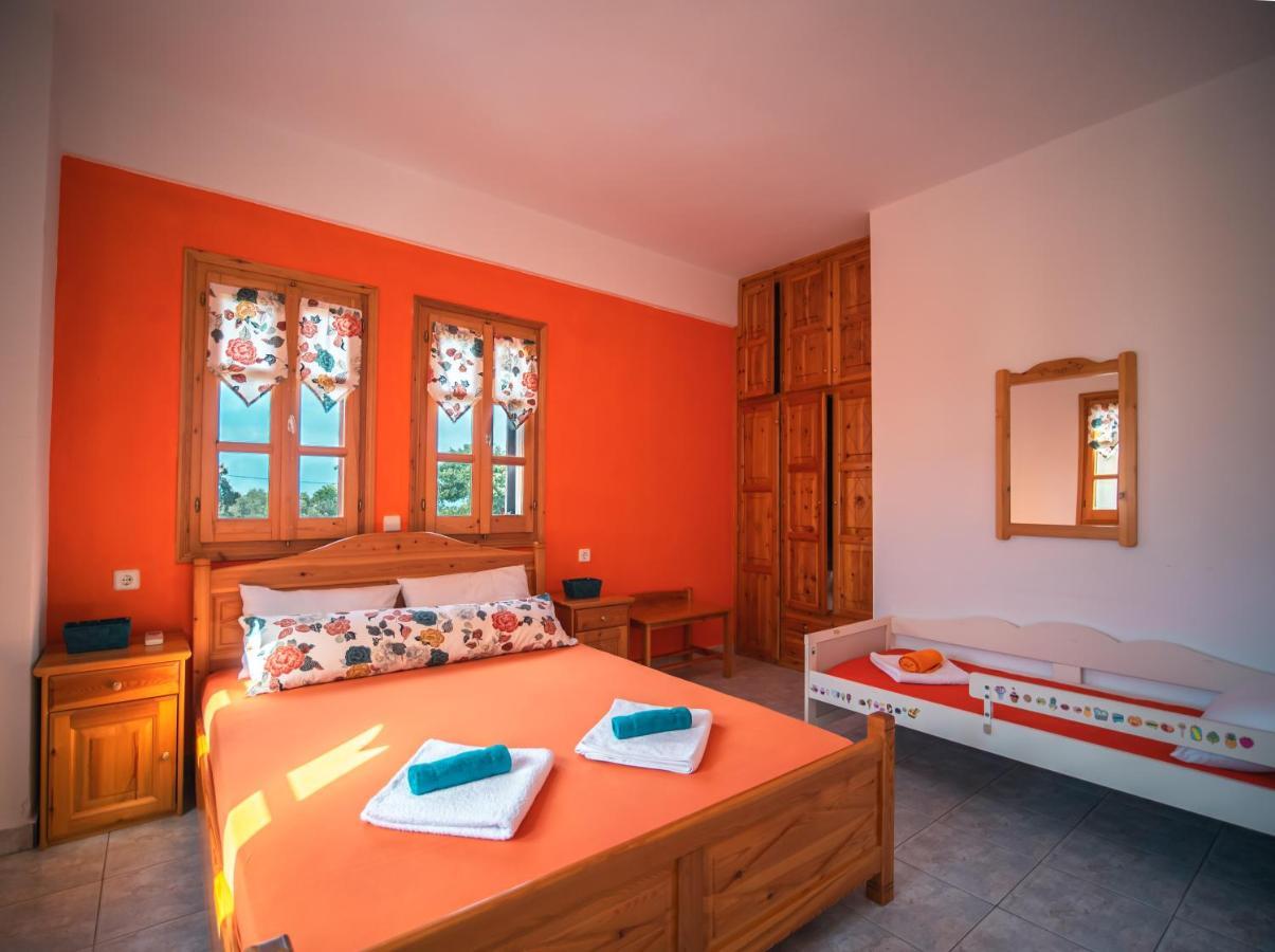 Orange House For Big Families In Damouchari - Delicious Houses 外观 照片