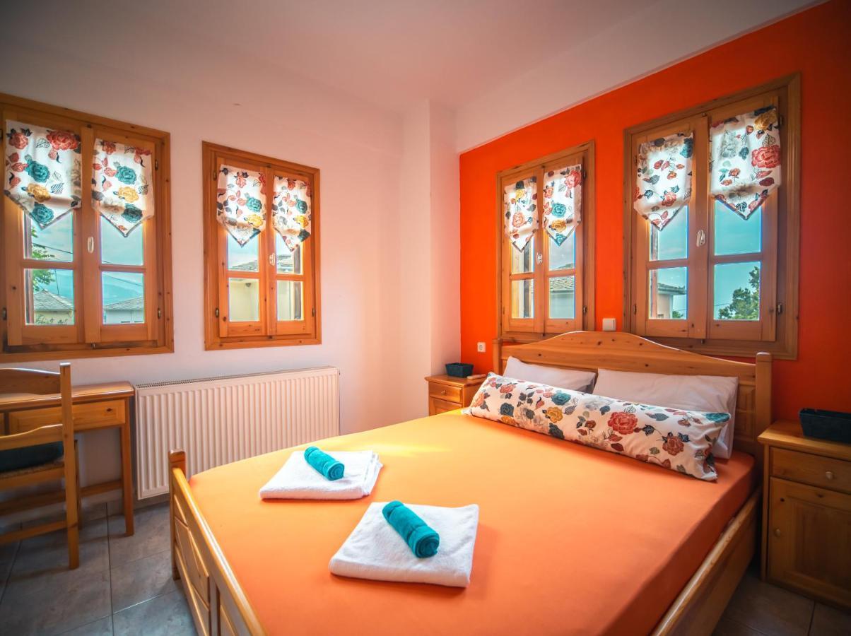 Orange House For Big Families In Damouchari - Delicious Houses 外观 照片
