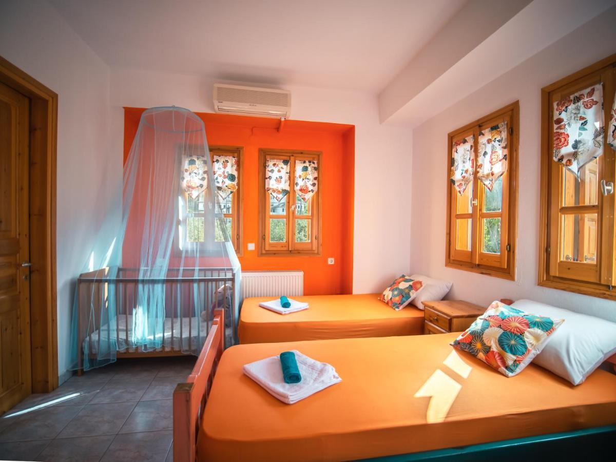 Orange House For Big Families In Damouchari - Delicious Houses 外观 照片